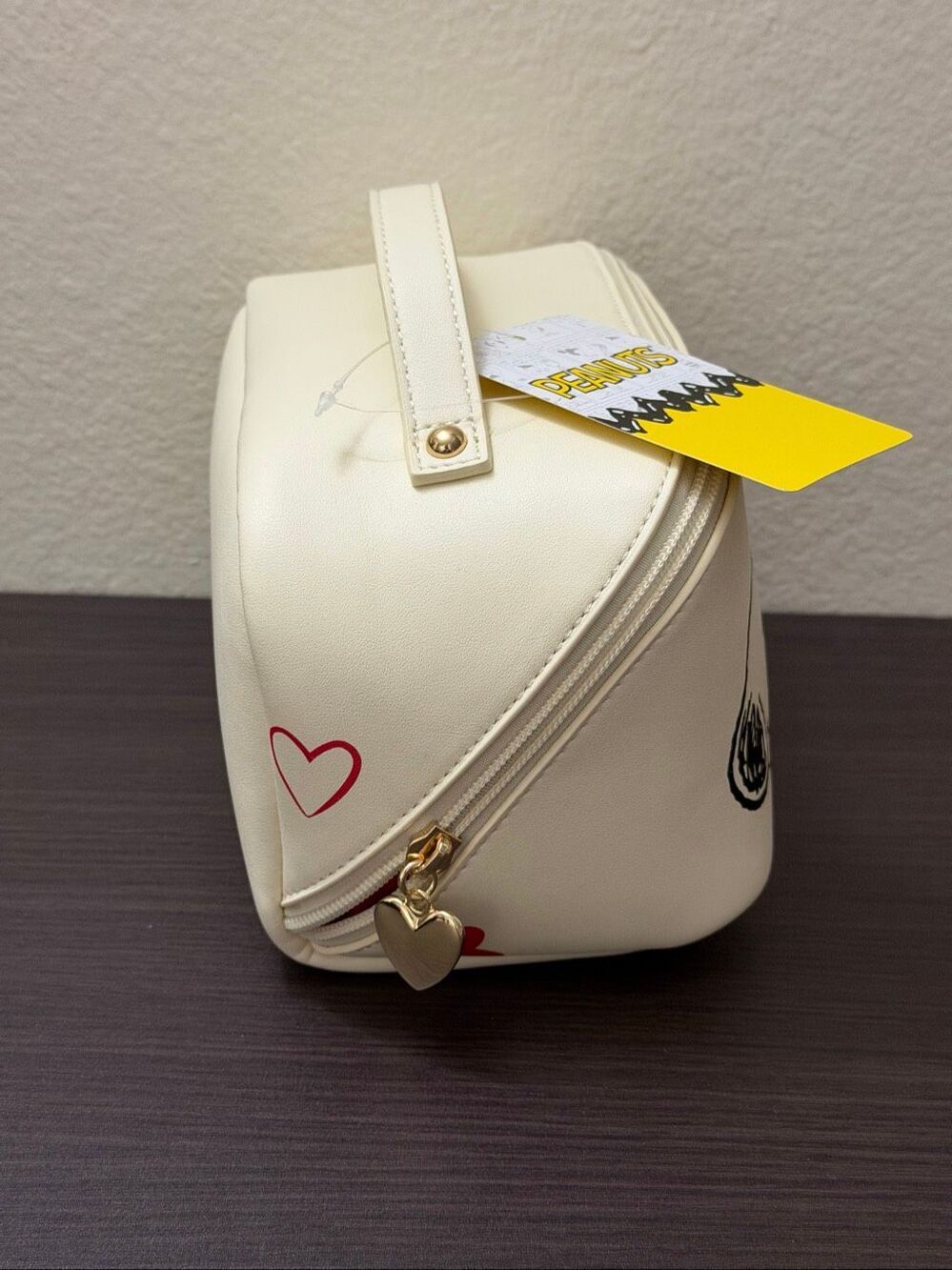 Peanuts Snoopy Heart Cosmetic Bag - Picture 2 of 6